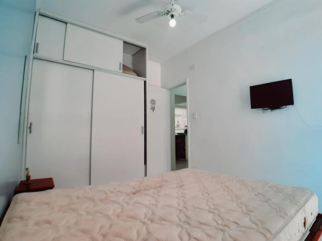 Apartamento Vento E Mar - 2 Quartos Com Sacada Na Quadra Da Praia Do Gonzaga Santos  Exterior photo