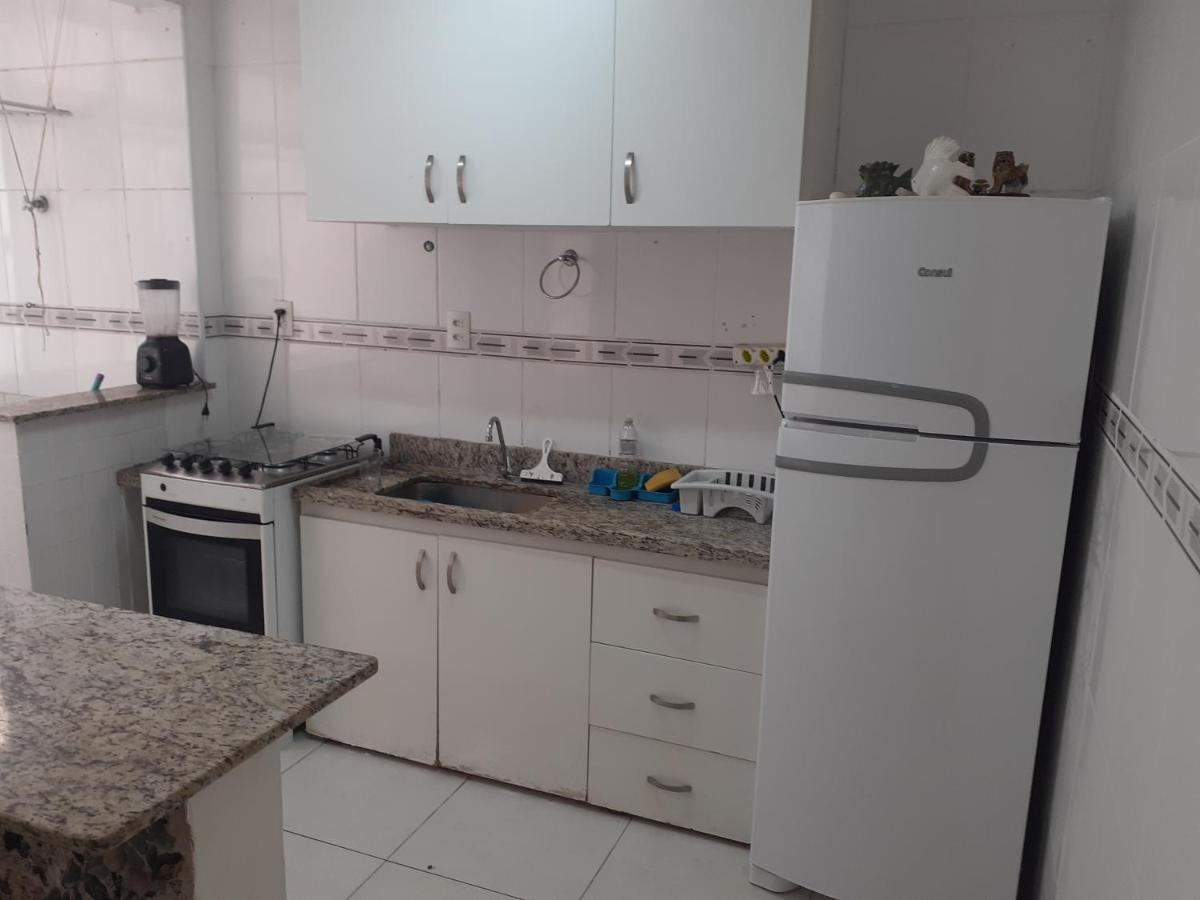 Apartamento Vento E Mar - 2 Quartos Com Sacada Na Quadra Da Praia Do Gonzaga Santos  Exterior photo