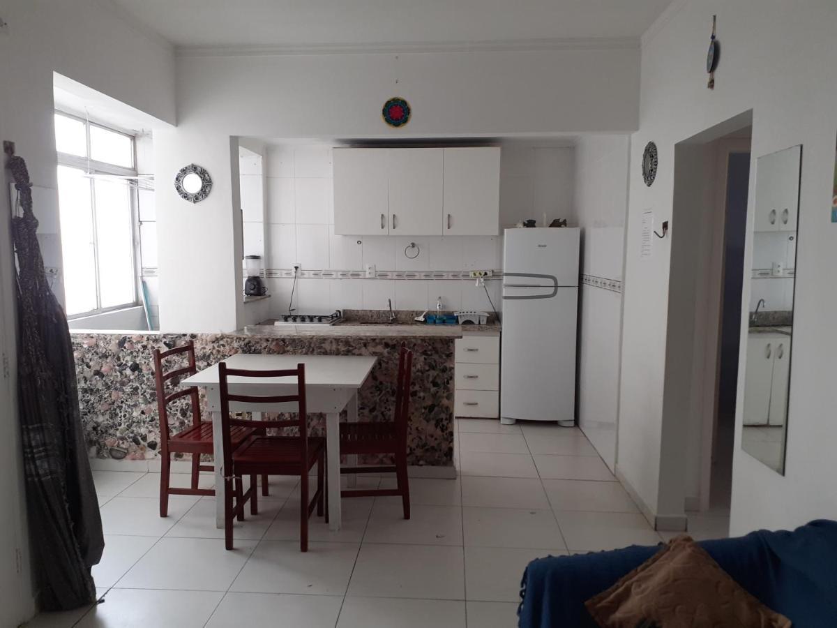 Apartamento Vento E Mar - 2 Quartos Com Sacada Na Quadra Da Praia Do Gonzaga Santos  Exterior photo